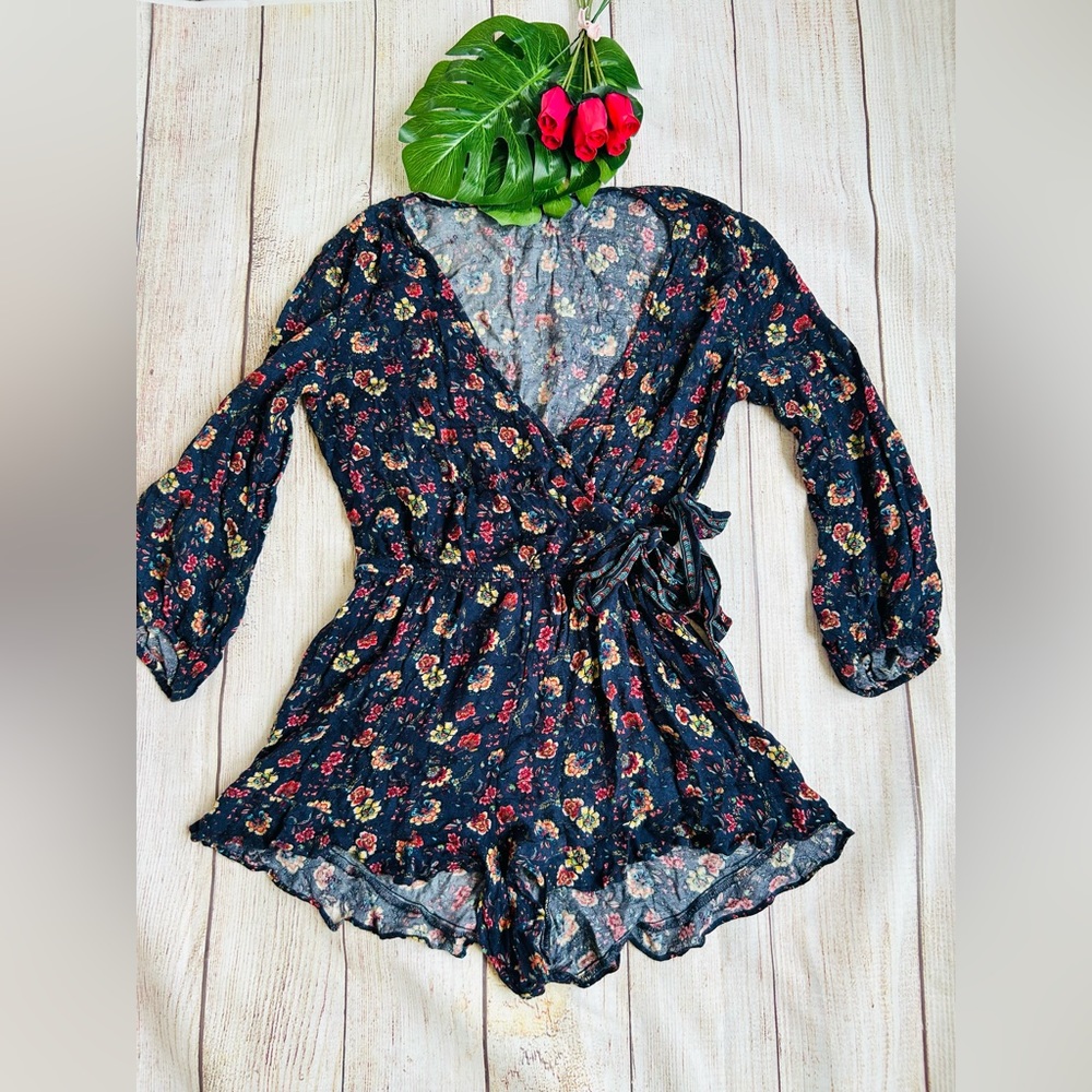 American Eagle Women’s Navy Blue Boho Floral Wrap Ruffle V-Neck Romper S